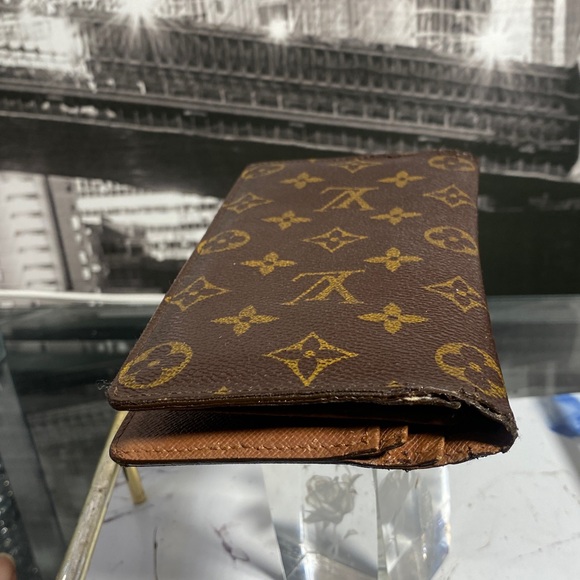 Authentic Louis Vuitton Monogram Brazza unisex Wallet - Picture 16 of 16
